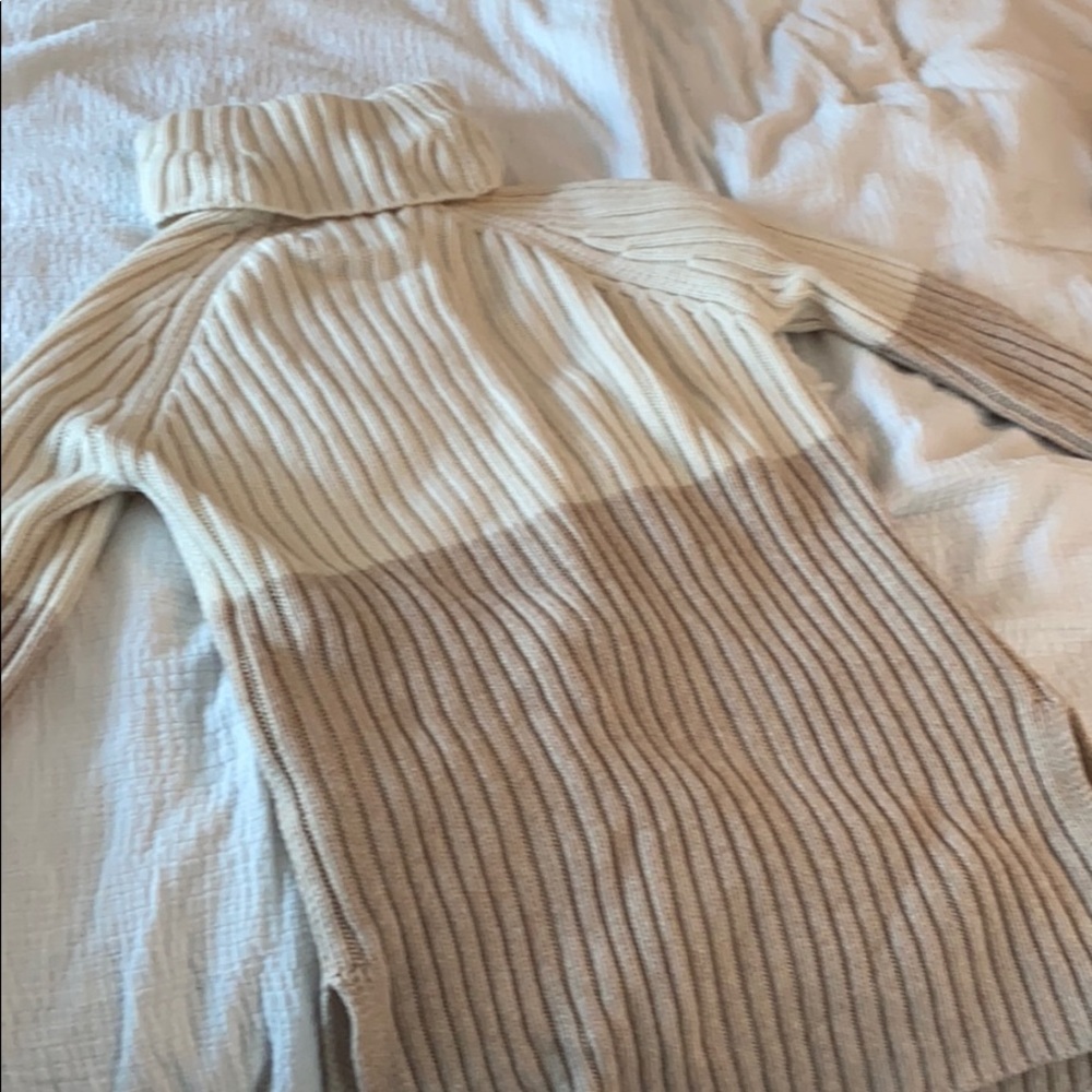 Like New! Intermix Chunky Sweater Size Sm